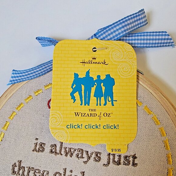 Hallmark Wizard of Oz Embroidery Hoop Art Wall Hanging - Picture 2 of 4